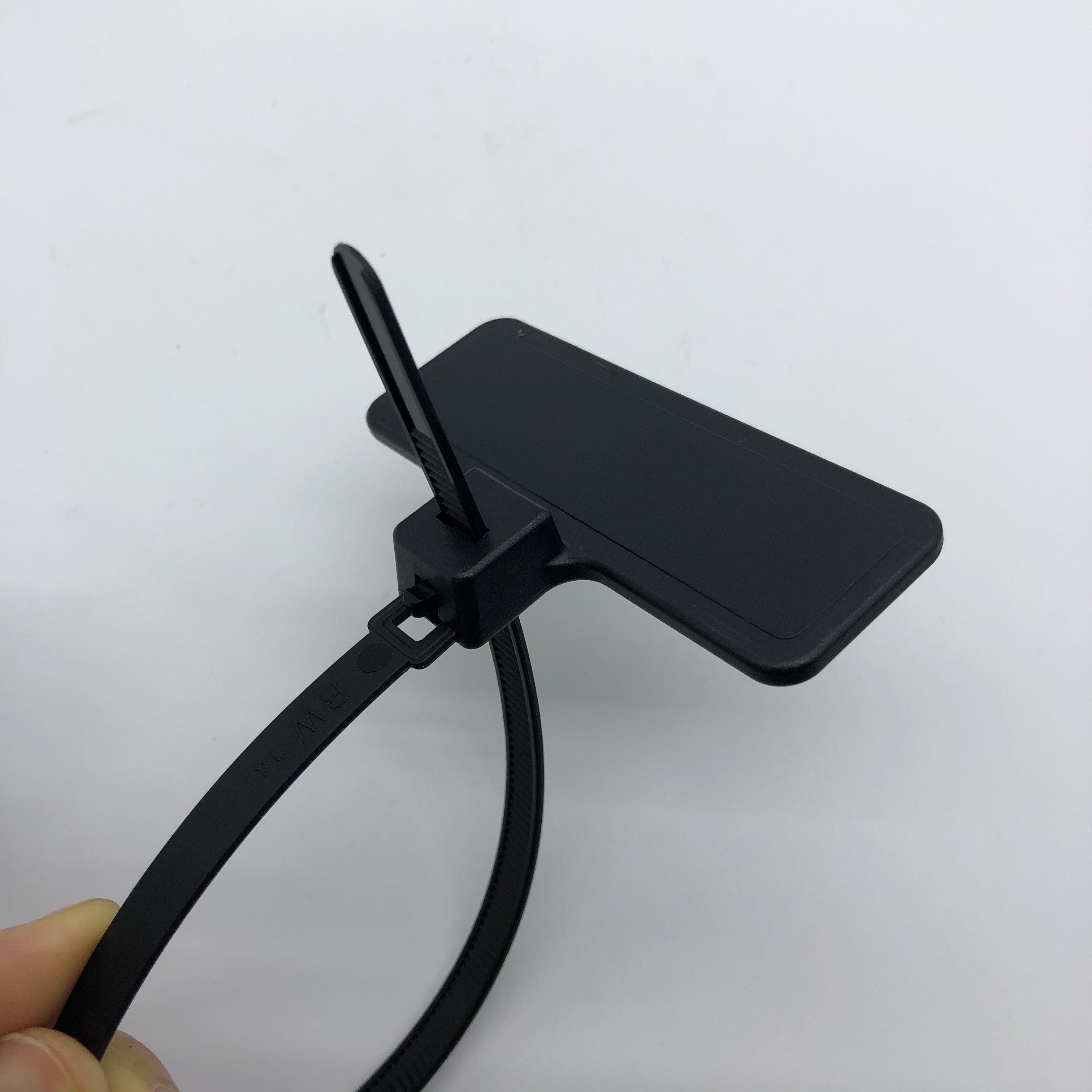 超高頻復用扎帶標簽